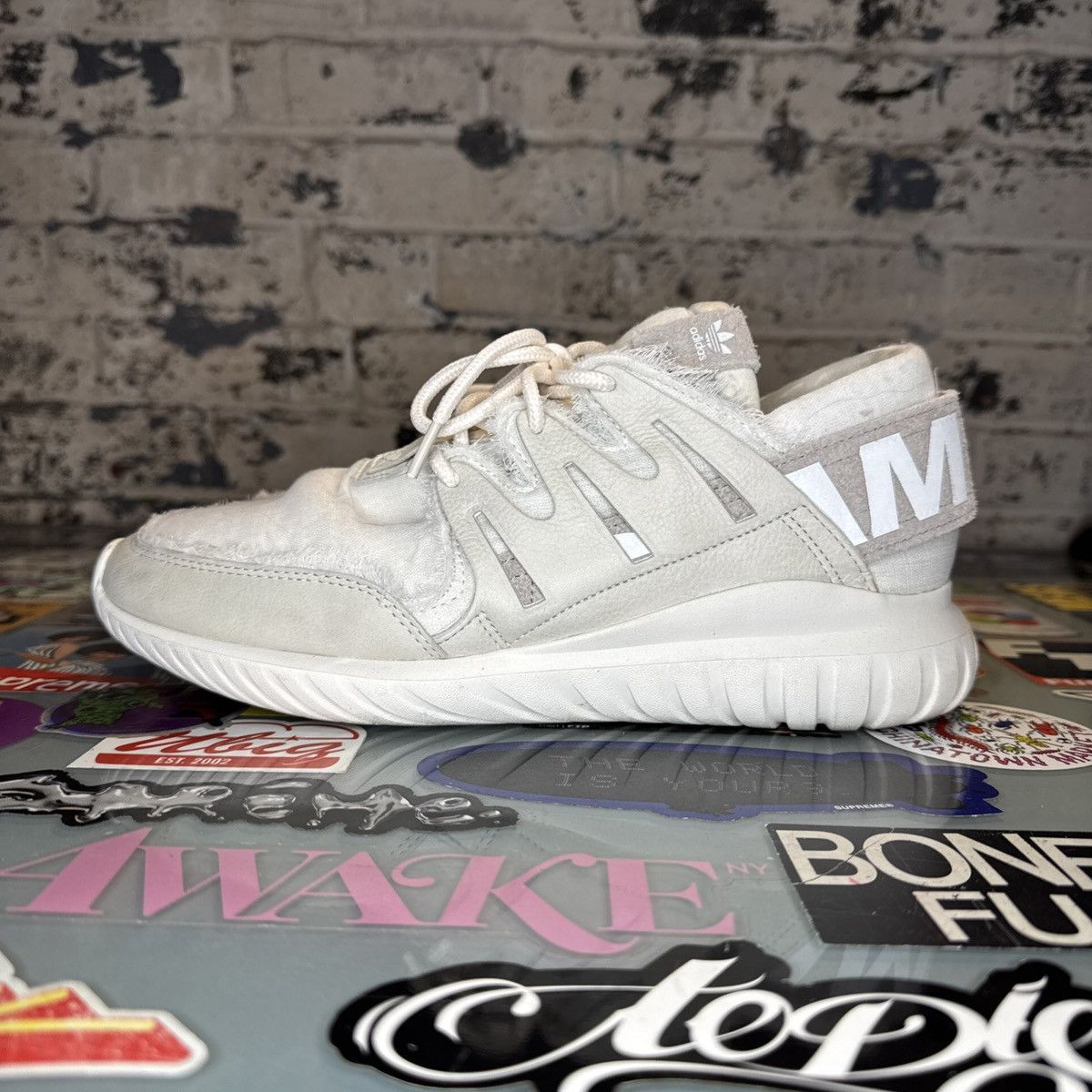 Adidas × Slam Jam Adidas Tubular Nova Slam Jam World Tour Size 9.5 White Size US 9.5 / EU 42-43 - 1 Thumbnail
