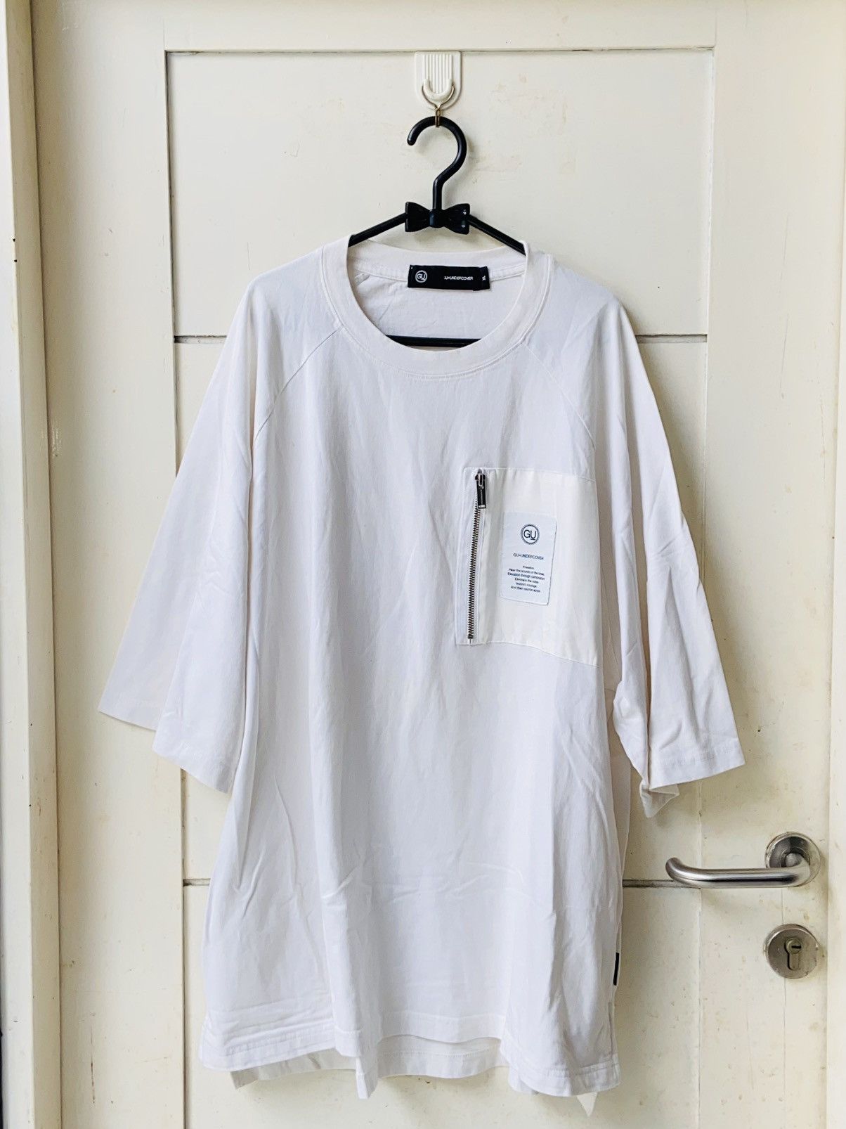 GU × Undercover GU x UNDERCOVER White T-Shirt Size US XL / EU 56 / 4 - 1 Thumbnail