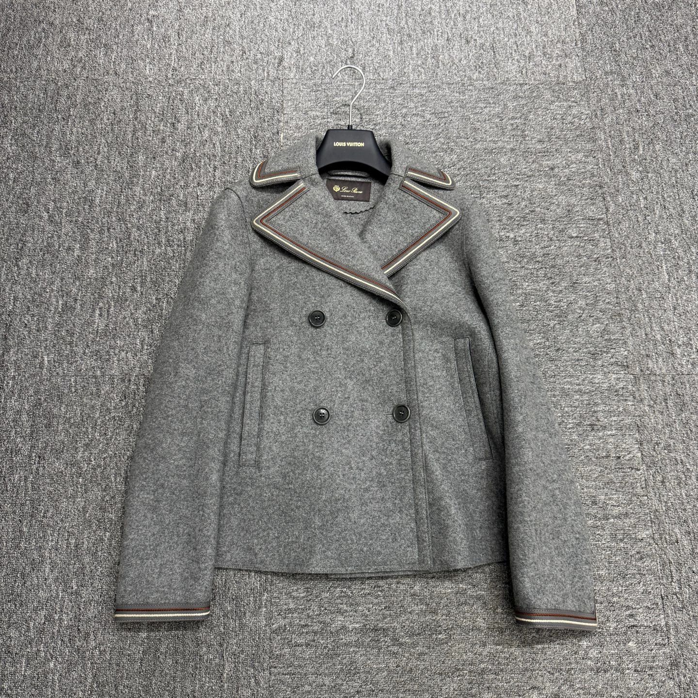 Loro Piana Loro Piana cashmere leather panel coat 36 99 new Size XS / US 0-2 / IT 36-38 - 1 Thumbnail