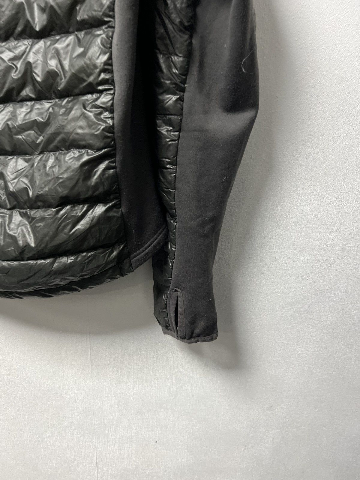 Canada Goose Canada goose Hybridge lite hooded micro puffer jacket Size US S / EU 44-46 / 1 - 22 Thumbnail