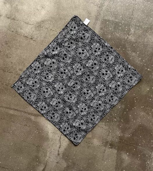 Number (N)ine Number (N)ine 05SS Skull Spider Bandana Size ONE SIZE - 4 Thumbnail