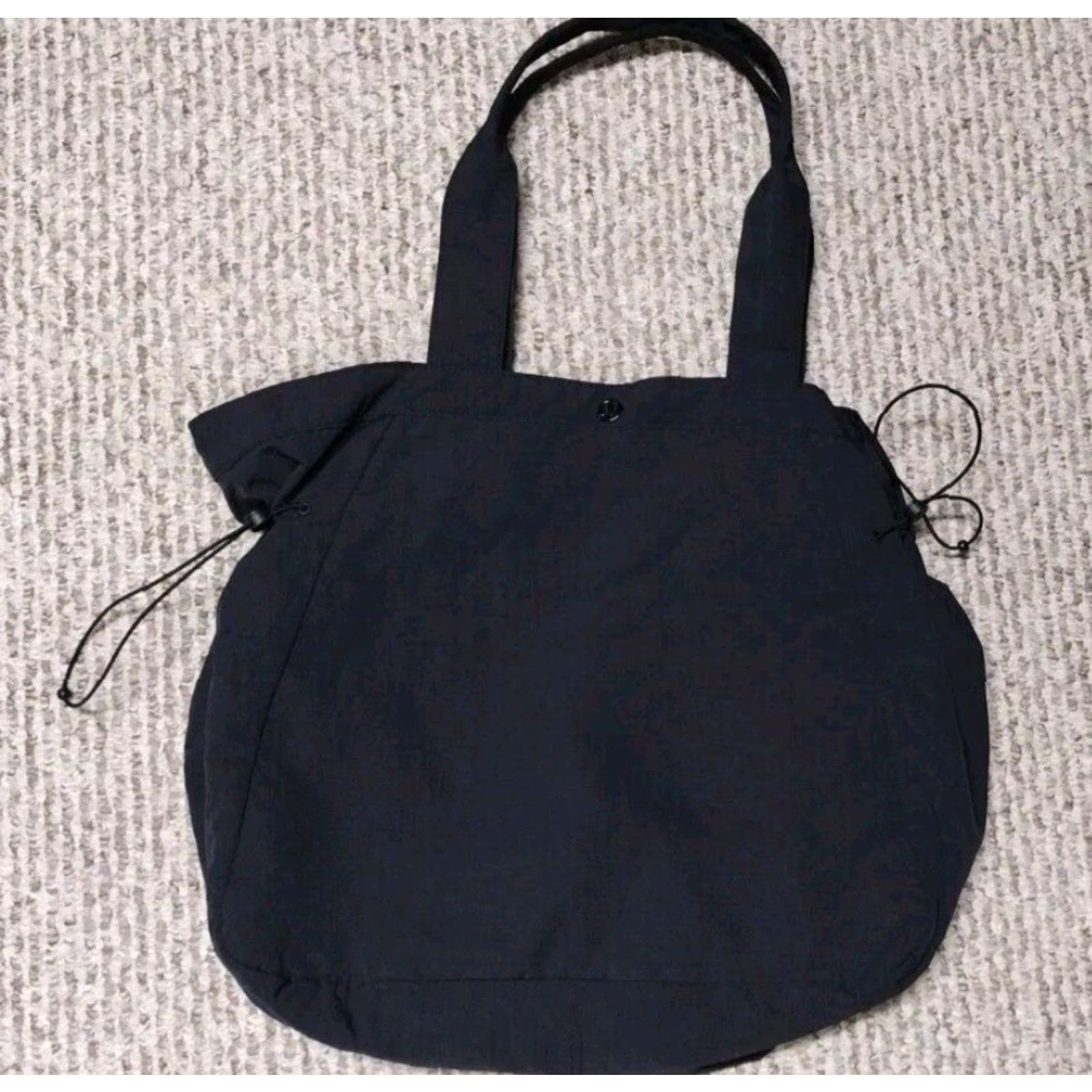 Lululemon LULULEMON Women's Black Hand Tote Bag Size ONE SIZE - 2 Thumbnail