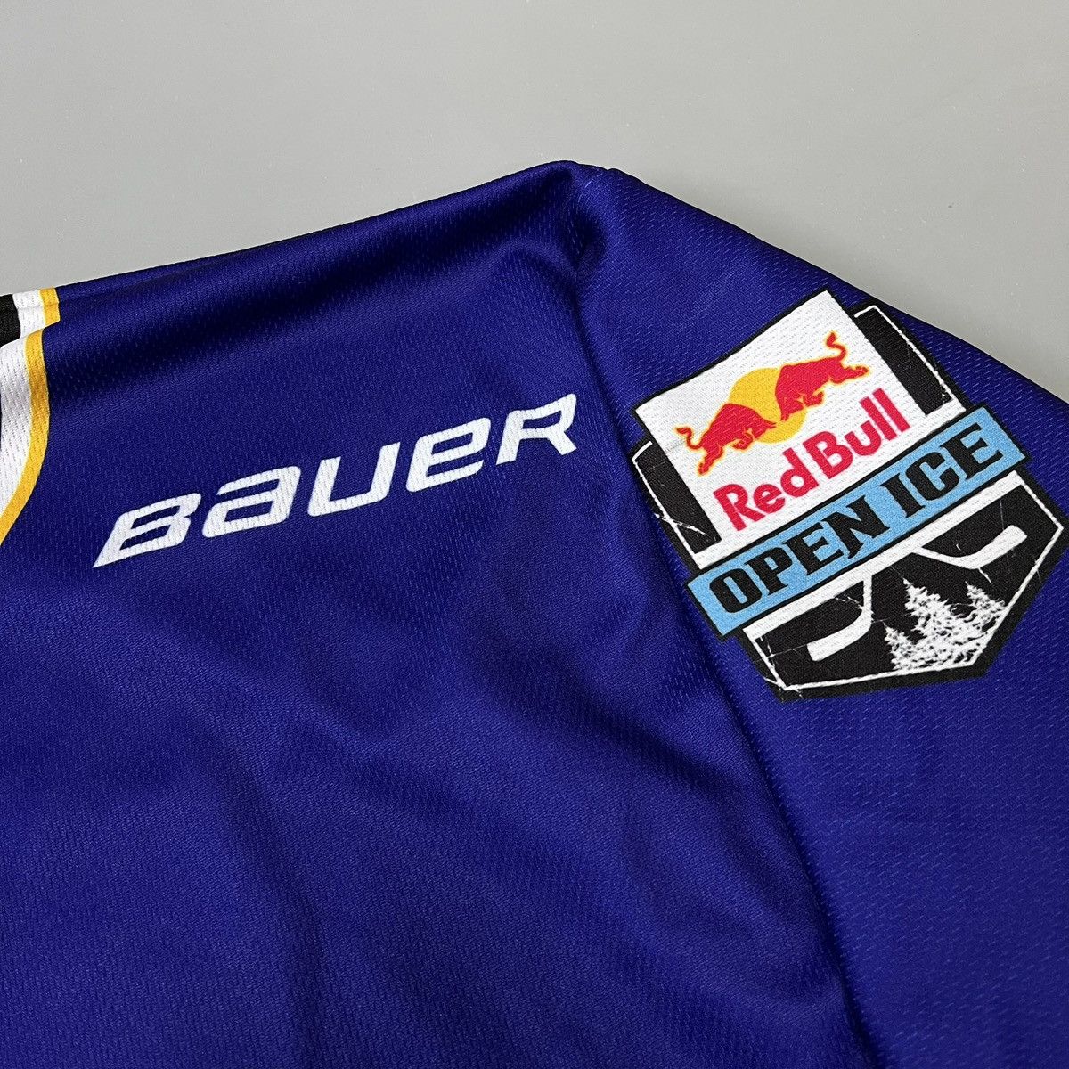 Red Bull Rare Vintage 2014 Red Bull Bauer Hockey Jersey size L y2k Size US L / EU 52-54 / 3 - 9 Thumbnail