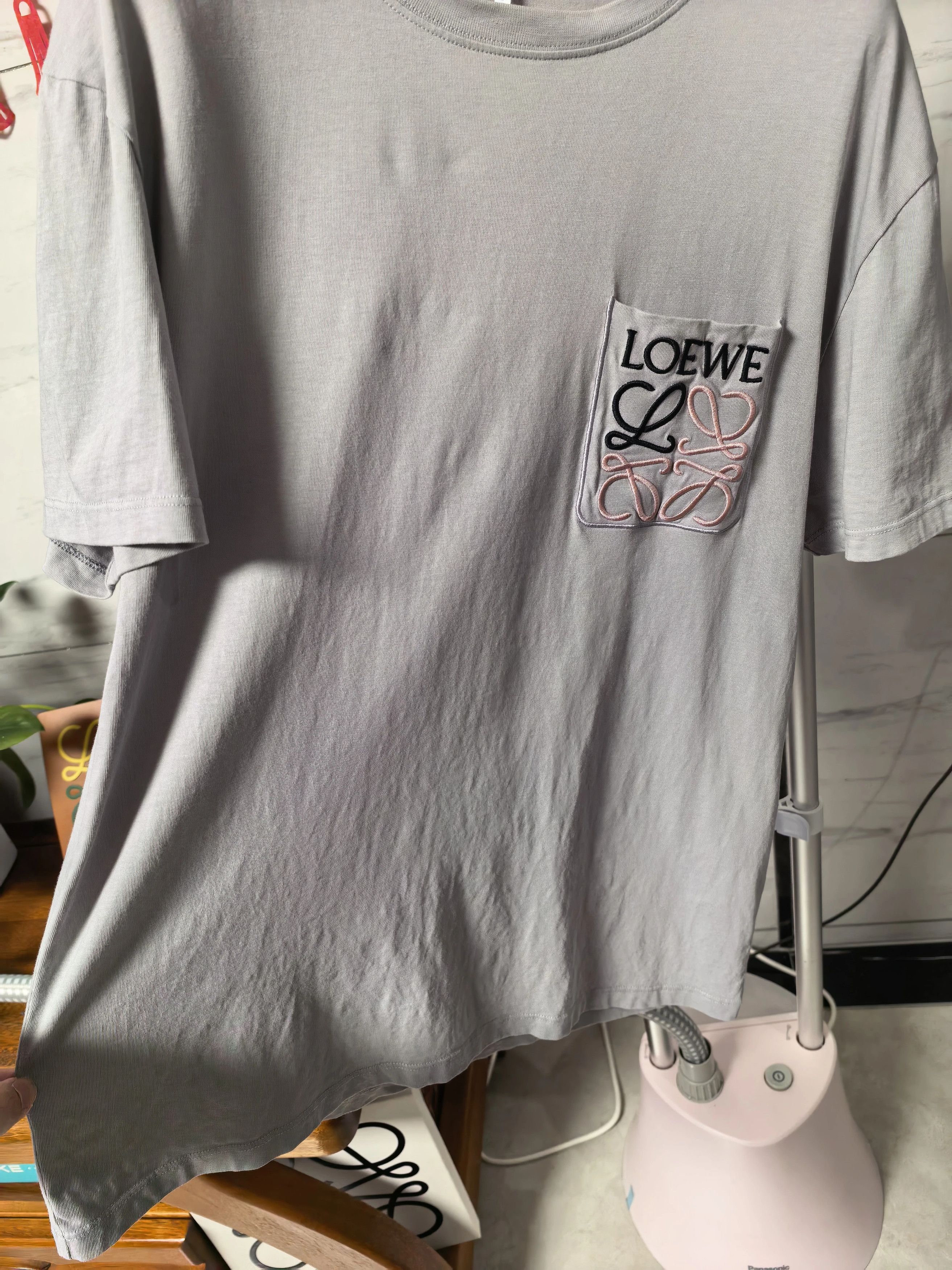 Loewe LOEWE SS23 unisex short sleeve T-shirt pocket logo ivory S Size US S / EU 44-46 / 1 - 7 Thumbnail