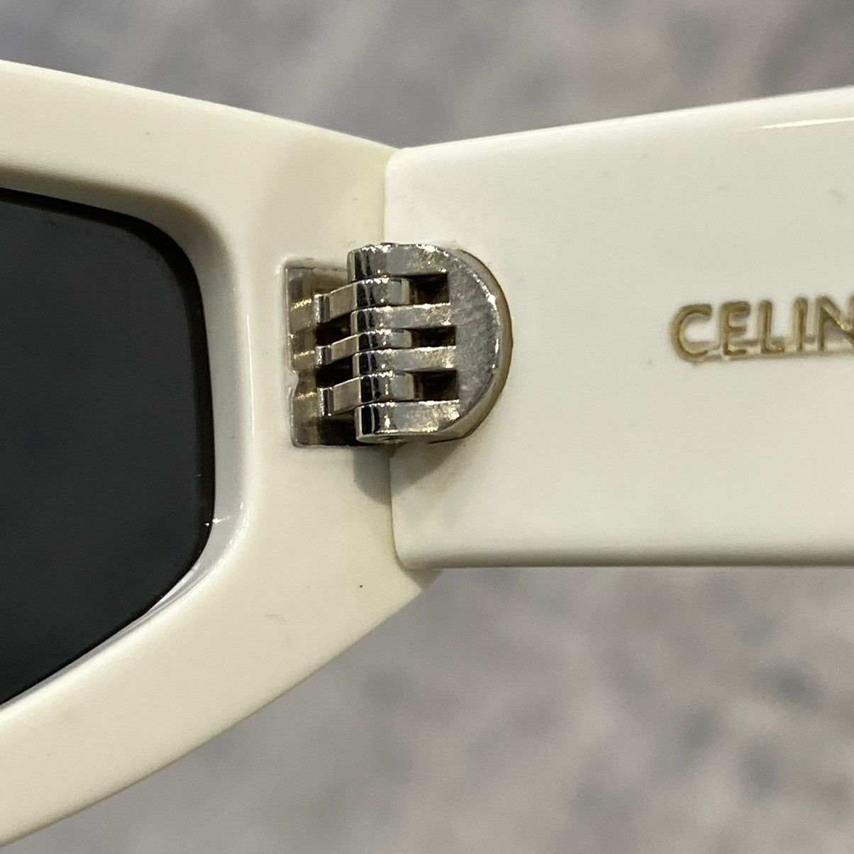 Celine CELINE Triomphe CL40269U Cat Eye Sunglasses WHITE Size ONE SIZE - 6 Thumbnail