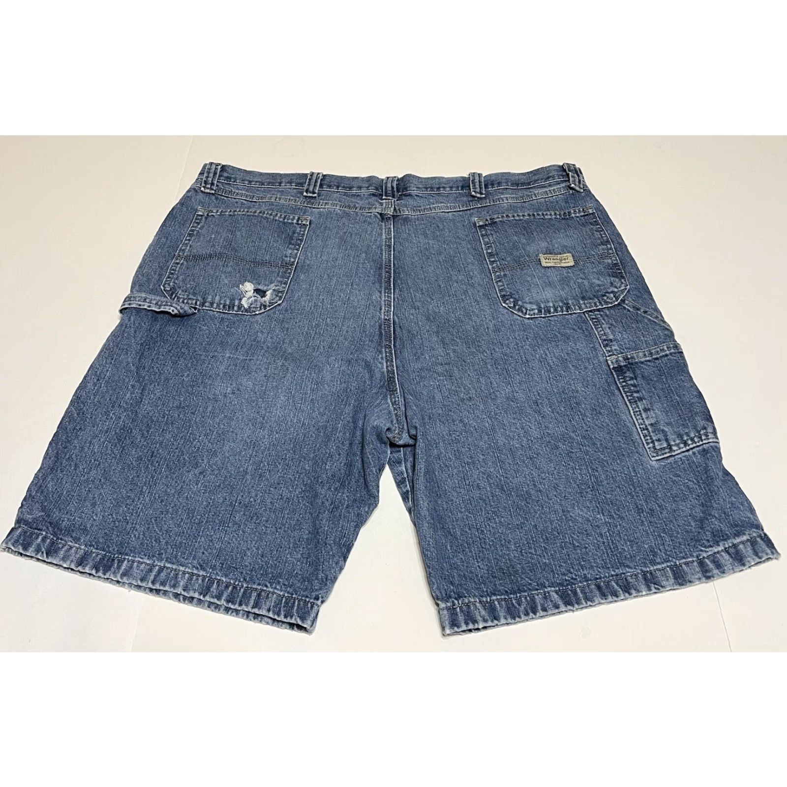 Wrangler VINTAGE Wrangler Carpenter Jean Shorts Men’s Size 44 Blue Distressed Denim Pockets Work Size US 44 / EU 60 - 2 Thumbnail