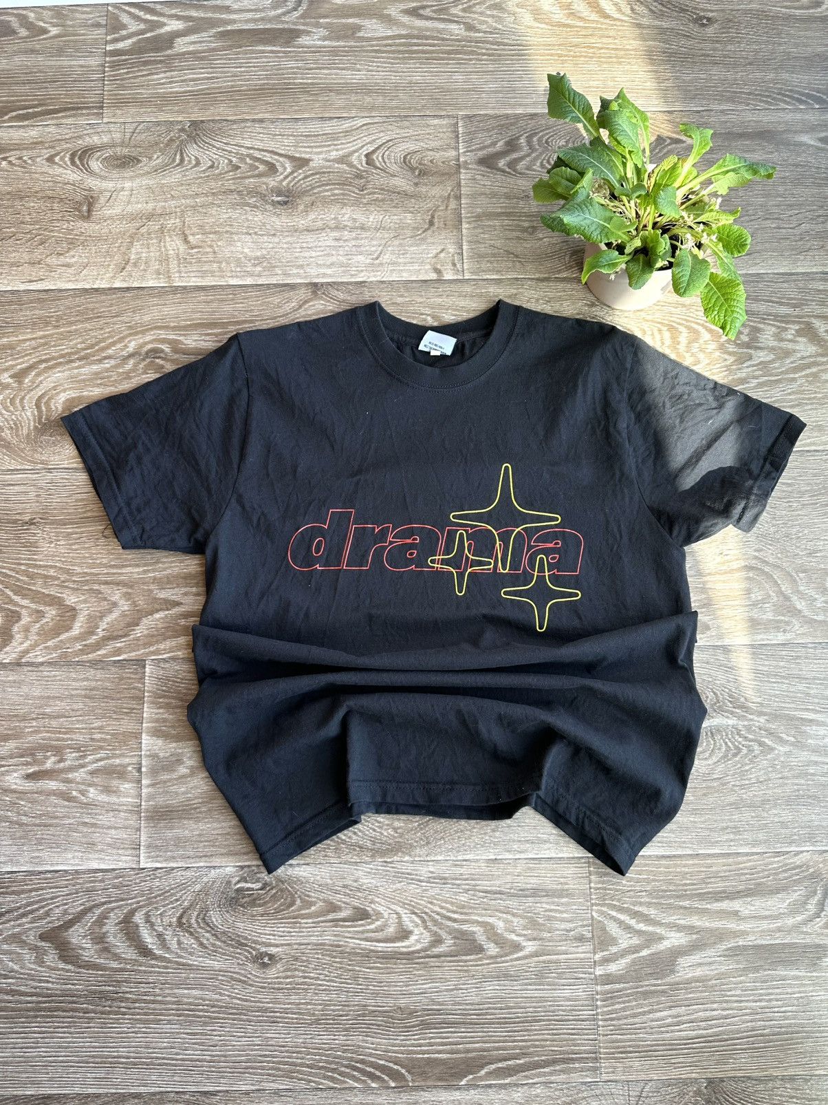 Japanese Brand 🔥 Drama Call Graphic Logo T Shirt Rare Vintage Black Size US M / EU 48-50 / 2 - 1 Thumbnail