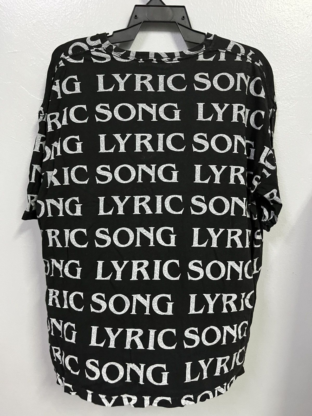 Japanese Brand lyric song azul by moussy tee Size US XL / EU 56 / 4 - 7 Thumbnail