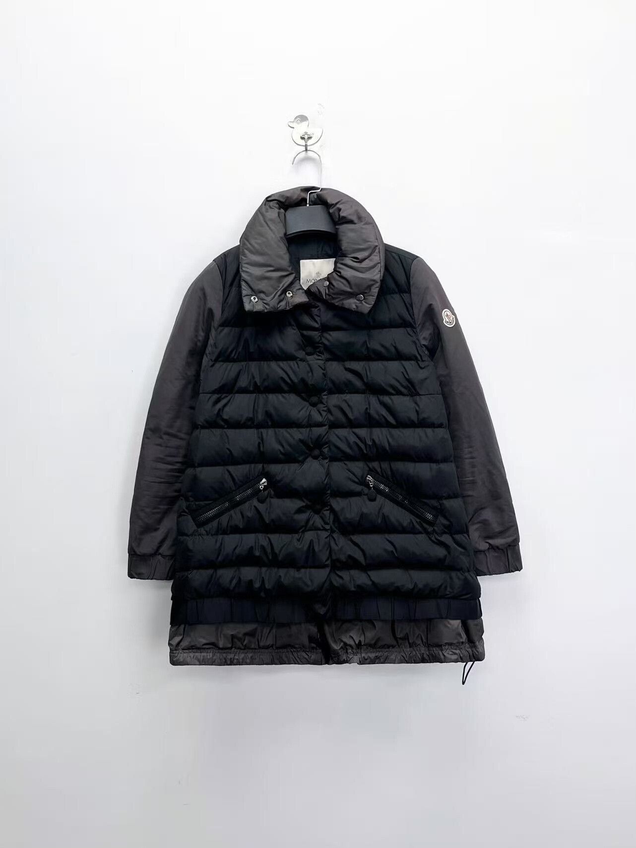 Moncler moncler black gray water-resistant down jacket Size US M / EU 48-50 / 2 - 1 Thumbnail