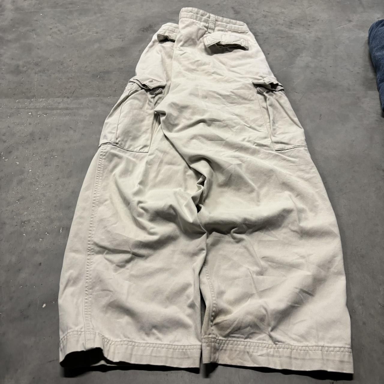 Japanese Brand × Vintage Crazy Vintage Y2K/2000s Baggy White Streetwear Skater Cargo Pants! Size US 34 / EU 50 - 4 Thumbnail