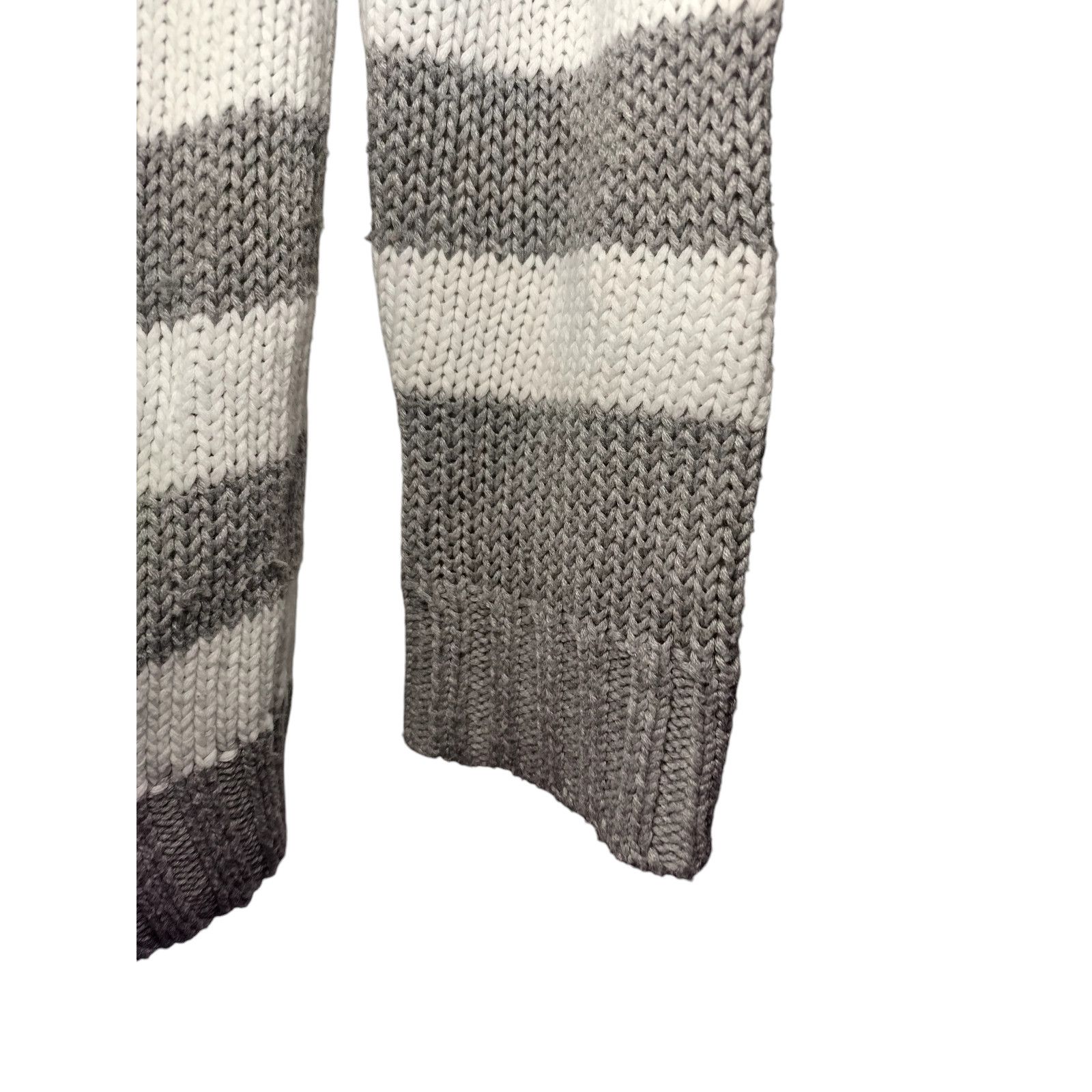 Forever 21 Forever 21 Cardigan Sweater Knit V-Neck Striped Sz MD Size M / US 6-8 / IT 42-44 - 8 Thumbnail