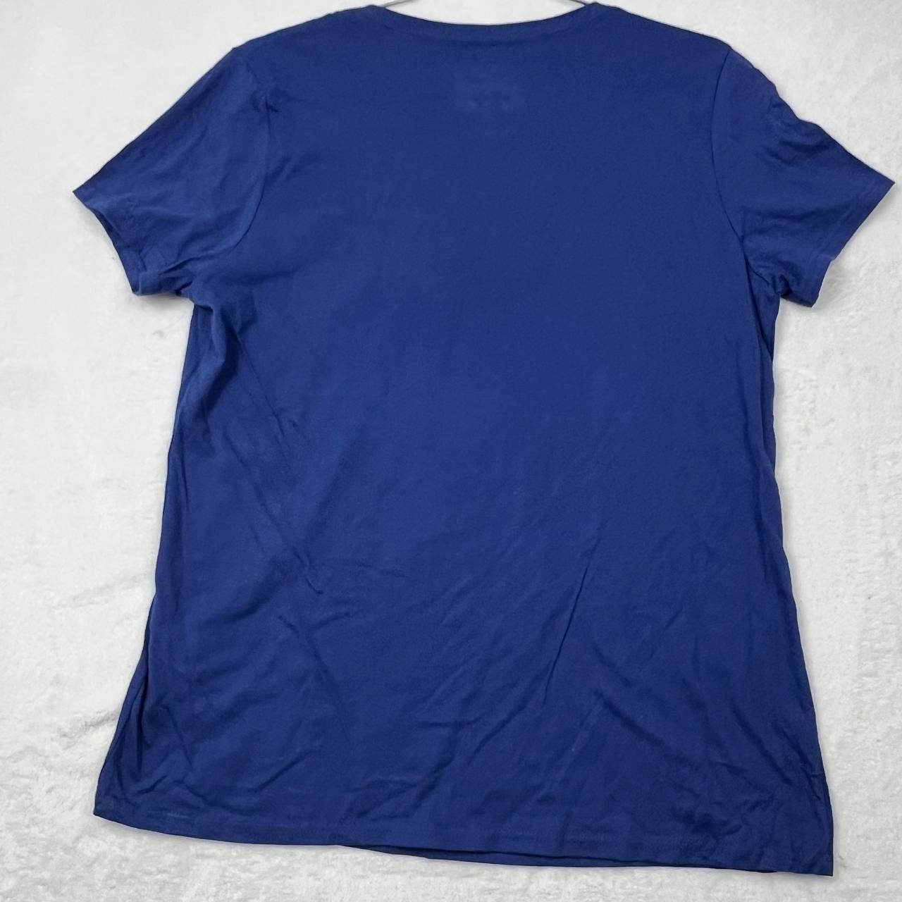 Other Vancouver Canucks Shirt Women Medium Fanatics NHL V-Neck M Size M / US 6-8 / IT 42-44 - 2 Thumbnail