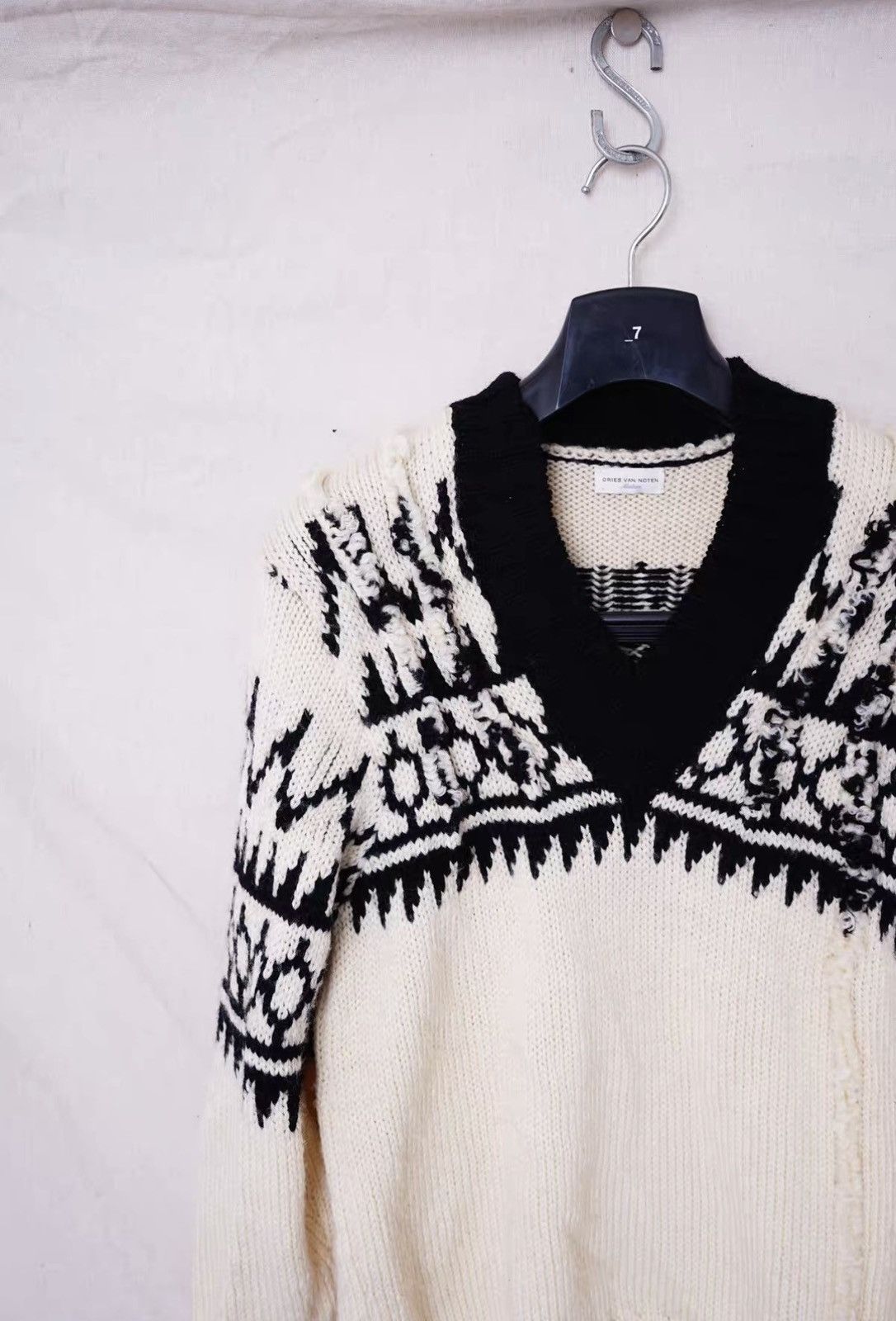 Dries Van Noten Dries Van Noten Cut-out Distressed Sweater Size US M / EU 48-50 / 2 - 3 Thumbnail