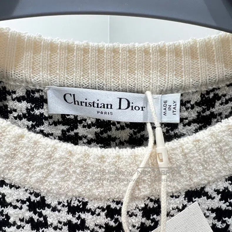 Dior Dior Short-sleeved dress with a check button Size XS / US 0-2 / IT 36-38 - 3 Thumbnail
