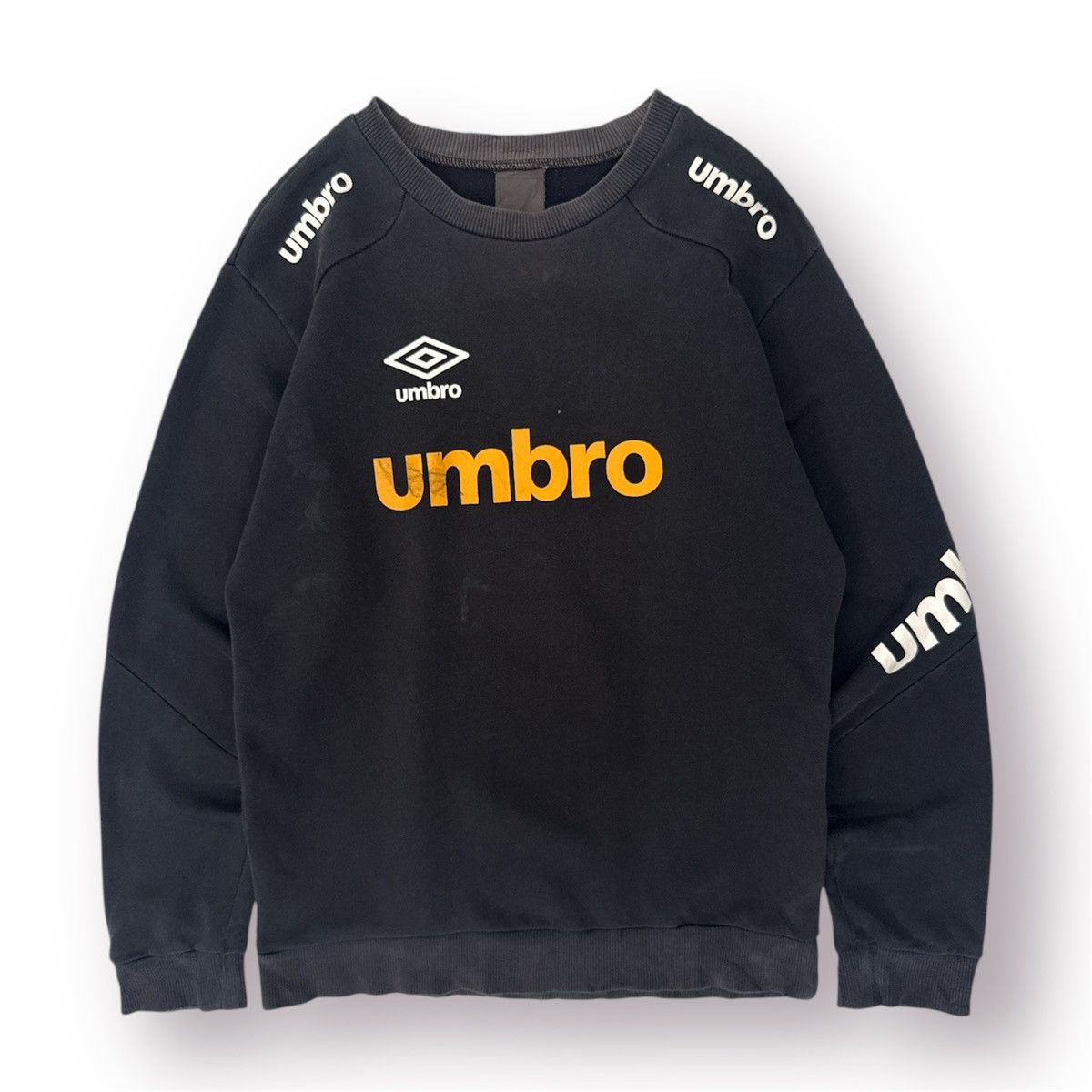 Umbro 🔥 Y2K UMBRO Distressed Faded Sweatshirt Size US S / EU 44-46 / 1 - 1 Thumbnail