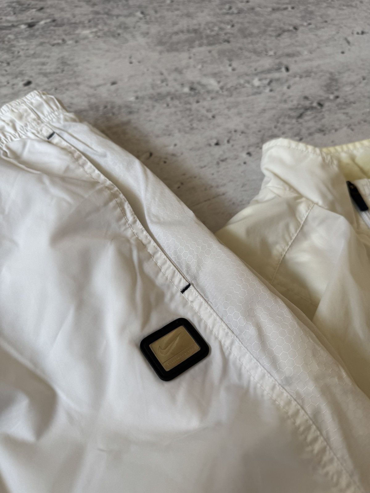 Nike × Vintage NIKE VINTAGE NYLON BASIC LOGO OVERSIZE BAGGY TRACK SUIT FIT Size US S / EU 44-46 / 1 - 7 Thumbnail