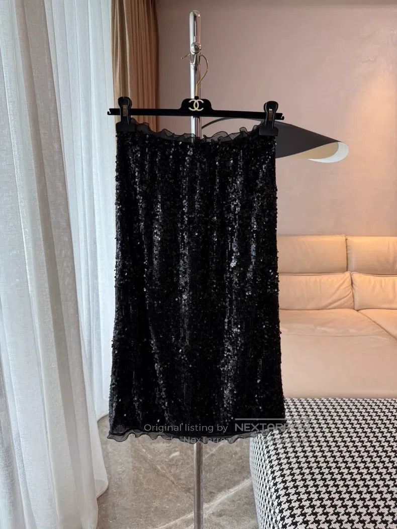 Fendi Fendi Fully Sequined Black Skirt Size 24" / US 00 / IT 34 - 1 Thumbnail