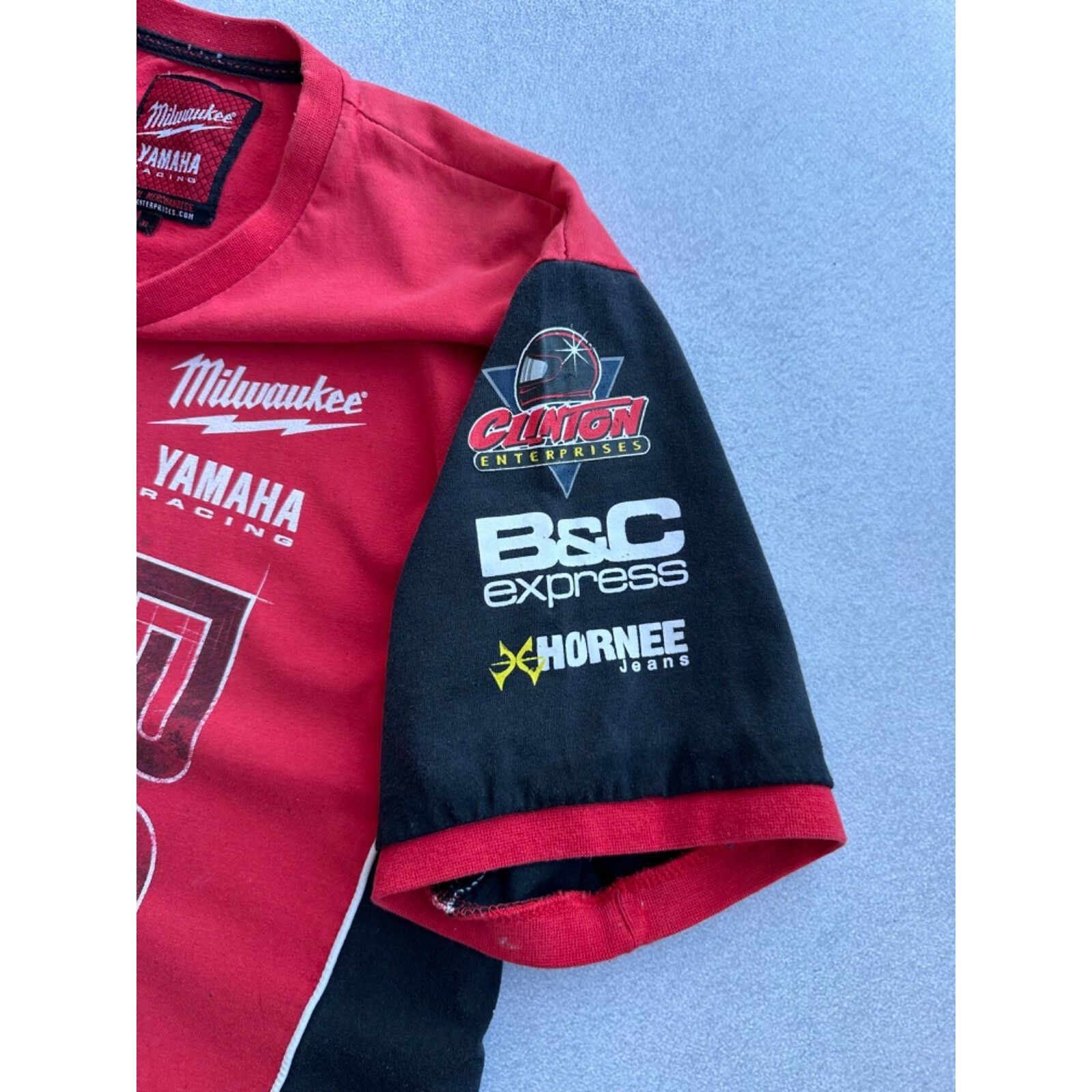 Yamaha VTG Yamaha Racing Milwaukee Monster Distressed T-shirt Size US XL / EU 56 / 4 - 7 Thumbnail