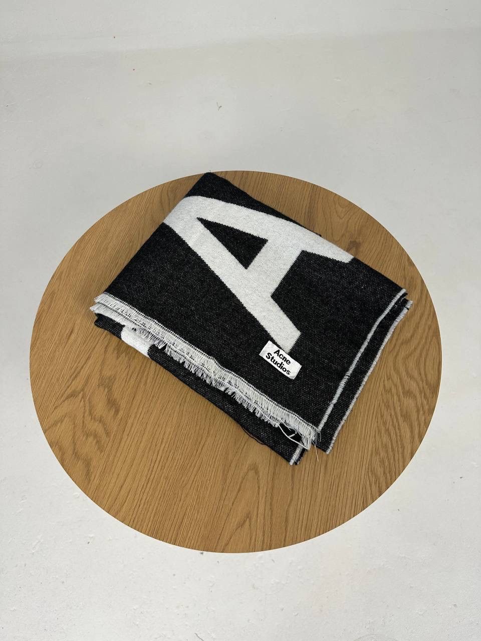 Acne Studios ACNE STUDIOS TORONTY SCARF BLACK/WHITE Size ONE SIZE - 9 Thumbnail