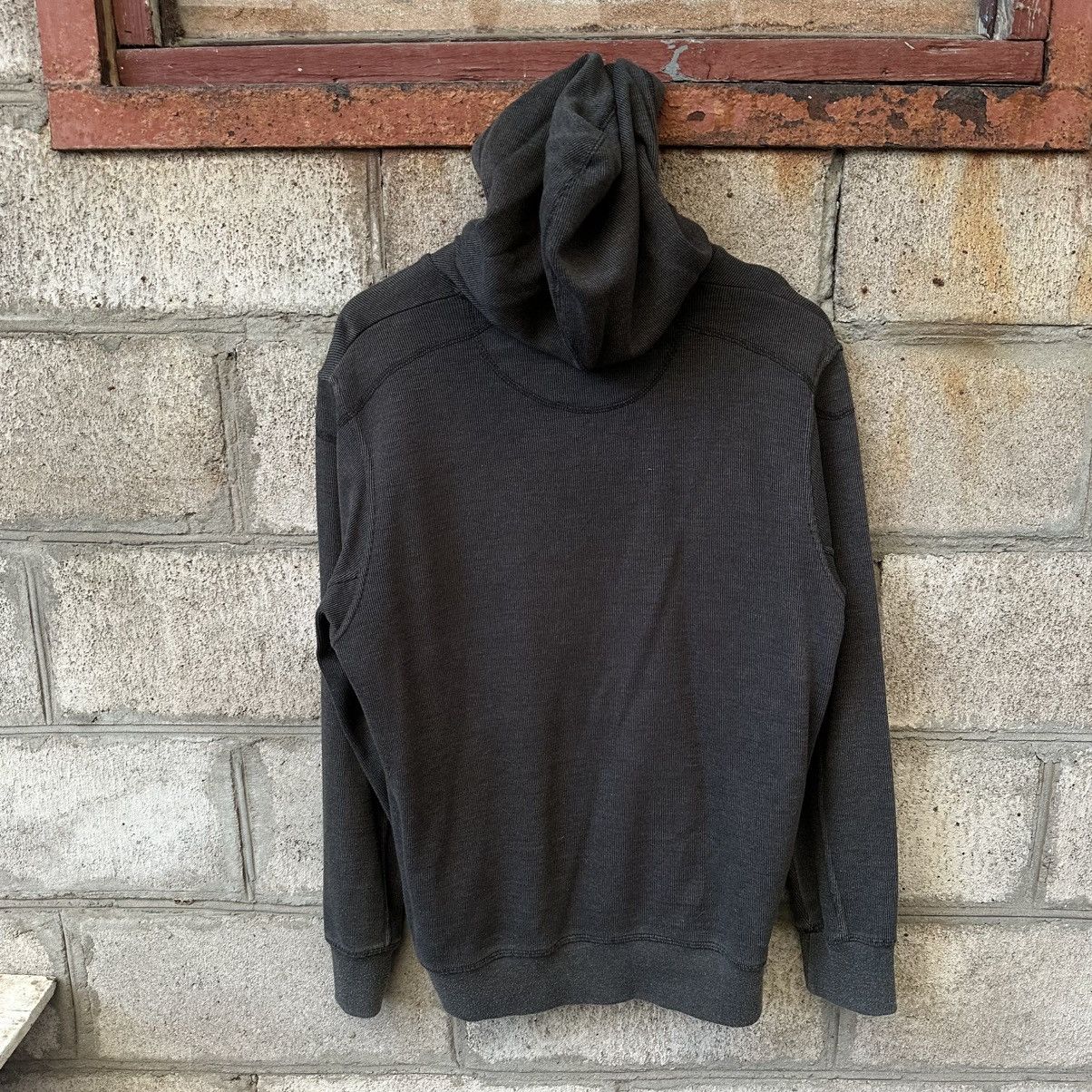 Burton Vintage Japan Archival Hoodie Burton Size L Y2K Grunge LGB Size US L / EU 52-54 / 3 - 2 Thumbnail
