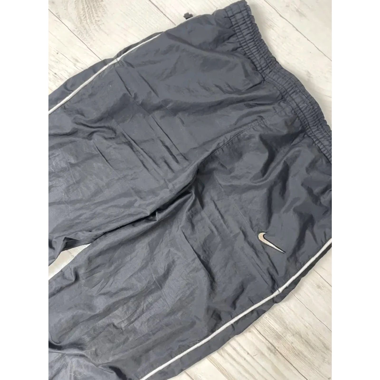 Nike VINTAGE Nike Nylon Track Pants 90s Swoosh Striped Track Pants Men S Black 90s Nike Mens XS? Size US 29 - 3 Thumbnail