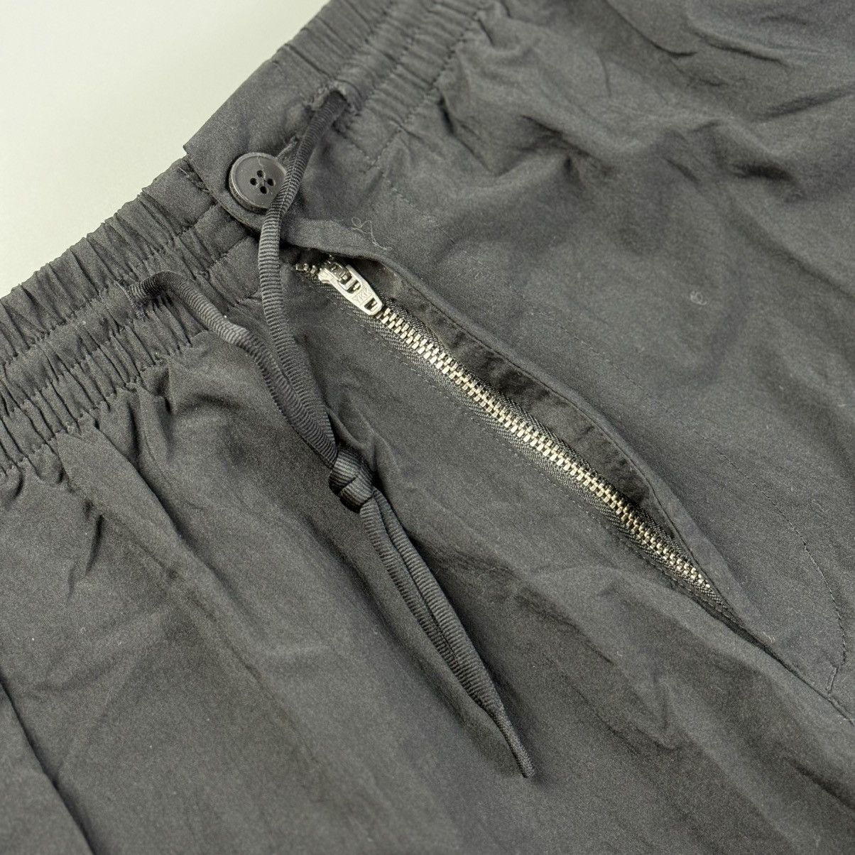 Y-3 Y-3 Yohji yamamoto - S/S22 Nylon Cargo Short Size US 30 / EU 46 - 3 Thumbnail
