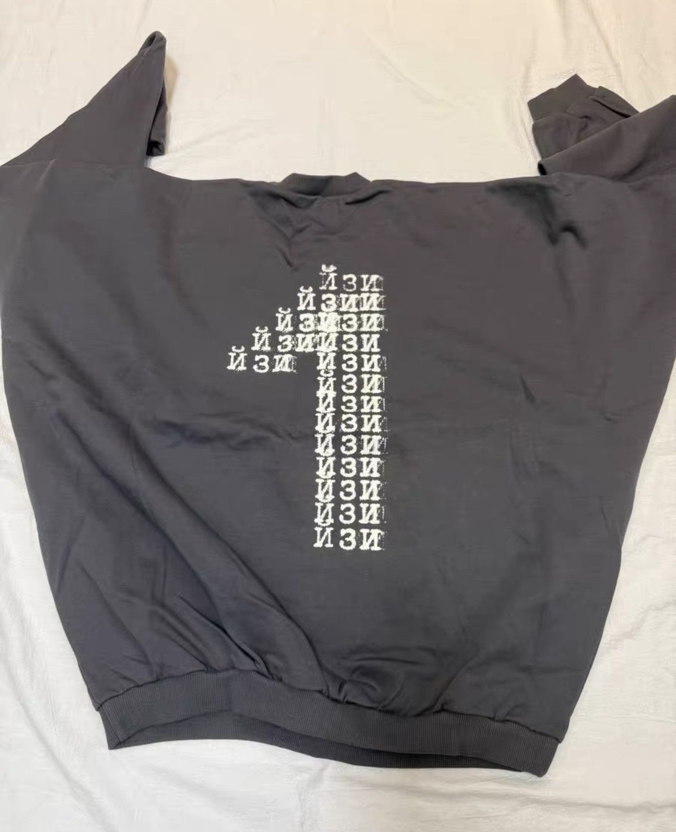 Yeezy yeezy SZNX ye Russian crewneck Shanghai china exclusive Size US L / EU 52-54 / 3 - 2 Thumbnail