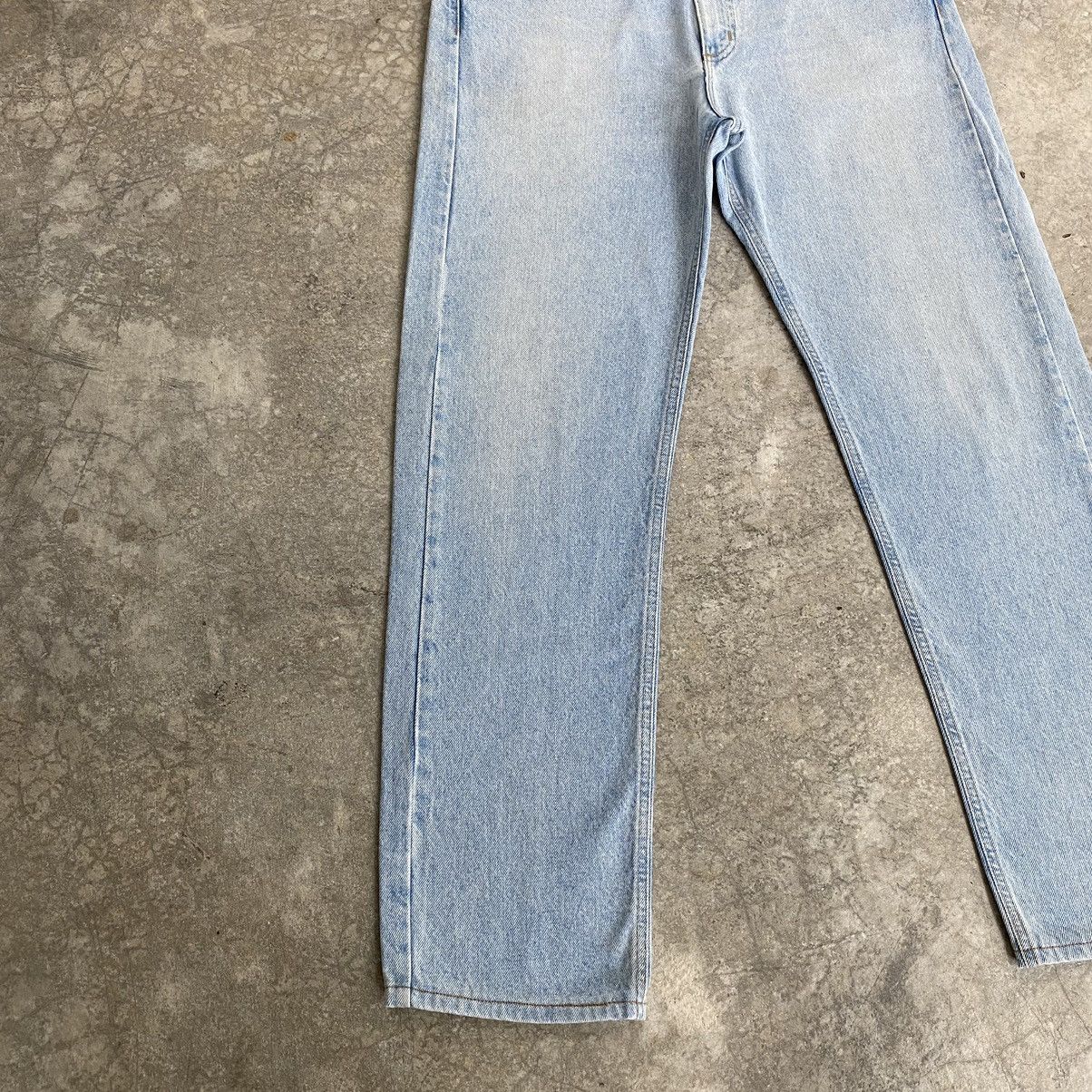 Carhartt Vintage Carhartt Relaxed Fit Pale Blue Denim Jeans Size US 34 / EU 50 - 5 Thumbnail