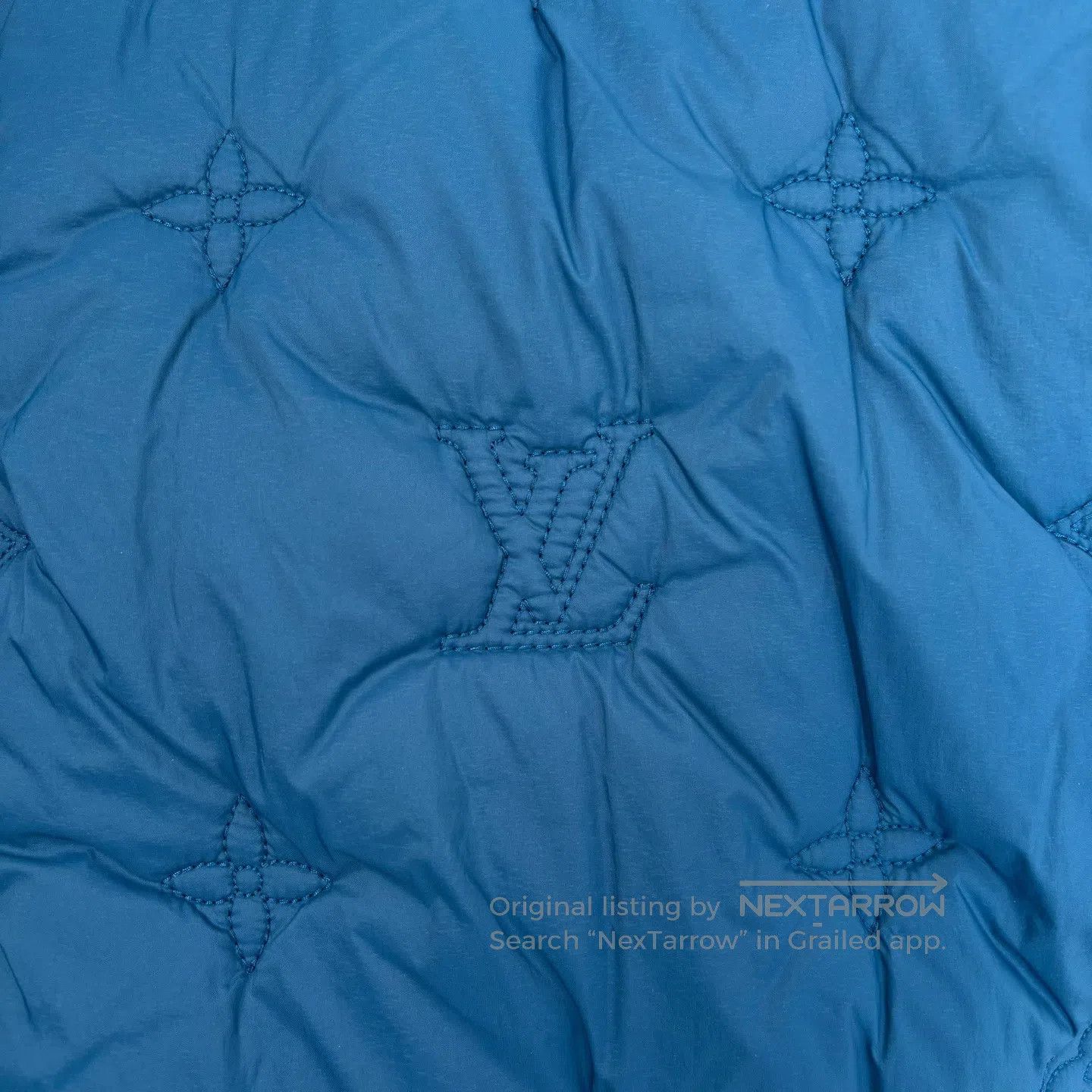 Louis Vuitton Louis Vuitton Relief-printed logo zipper straight-cut slee Size US M / EU 48-50 / 2 - 6 Thumbnail