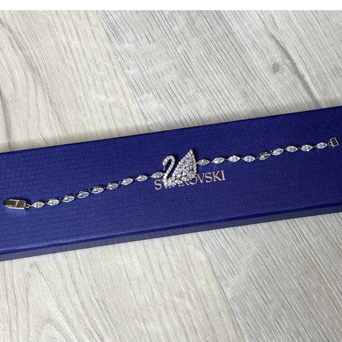 Swarovski Swarovski Swan White Rhodium Bath Bracelet Medium Size ONE SIZE - 4 Thumbnail