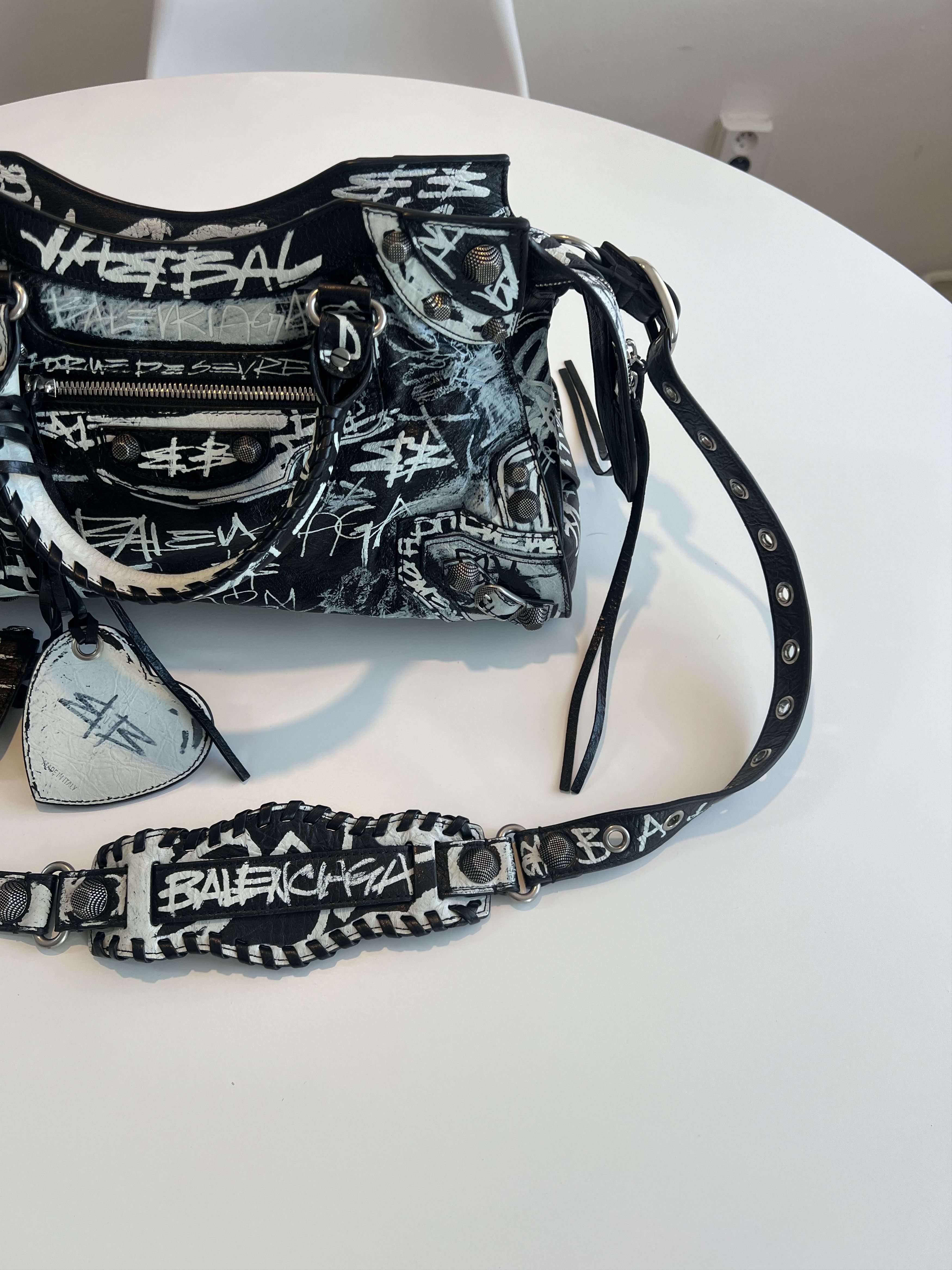 Balenciaga Neo Cagole City leather crossbody bag Size ONE SIZE - 13 Thumbnail