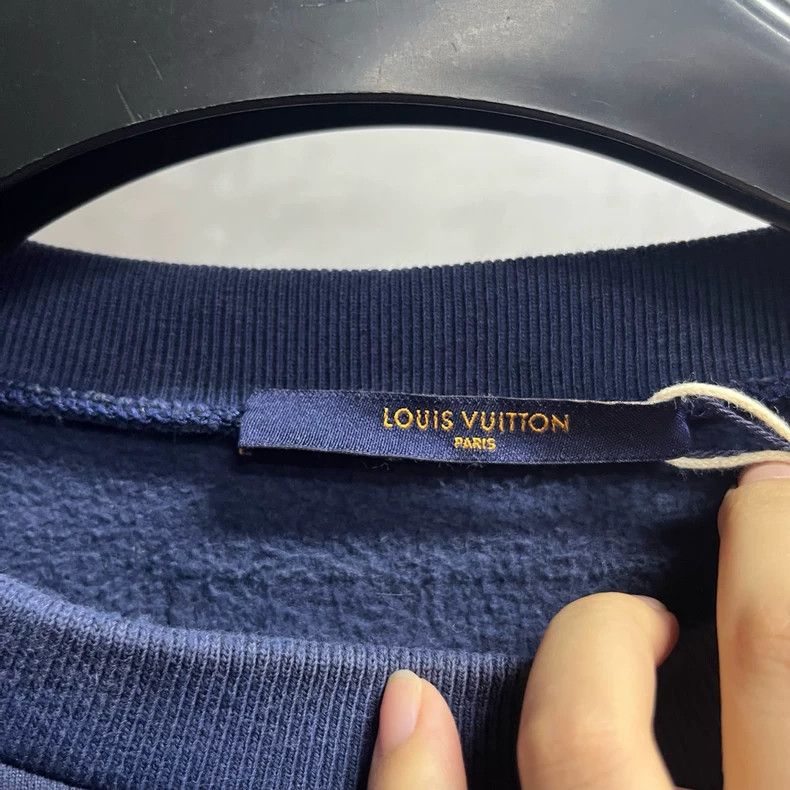 Louis Vuitton Louis Vuitton Classic pullover crewneck sweatshirt with na Size US XXL / EU 58 / 5 - 3 Thumbnail
