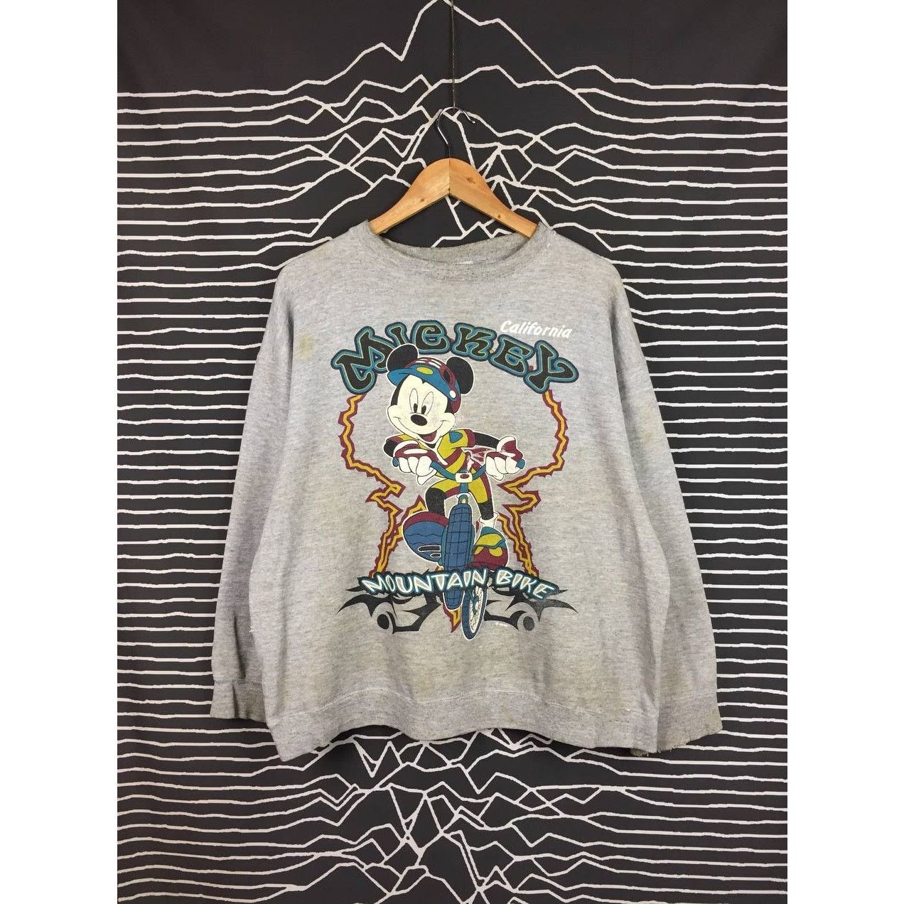 Cartoon Network × Mickey Mouse × Vintage Vtg 90s Distressed Mickey Mouse Mountain Bike Sweatshirt Size US L / EU 52-54 / 3 - 1 Thumbnail