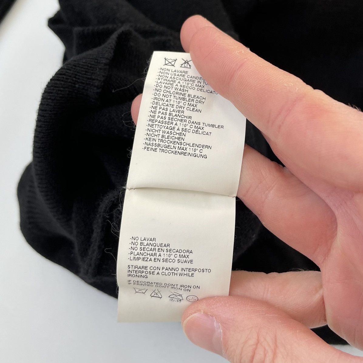 Maison Margiela A/W 09 Black Wool ‘Tape’ Effect Sweater Size US L / EU 52-54 / 3 - 10 Thumbnail