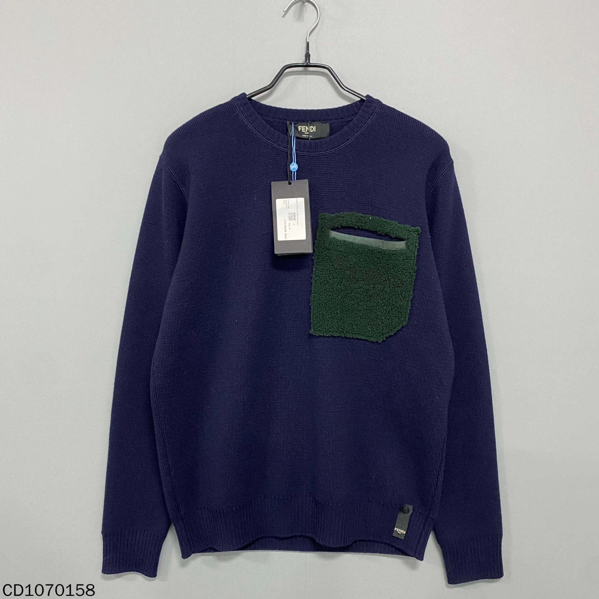 Fendi FENDI navy blue flocked pockets sweater Size US S / EU 44-46 / 1 - 1 Thumbnail