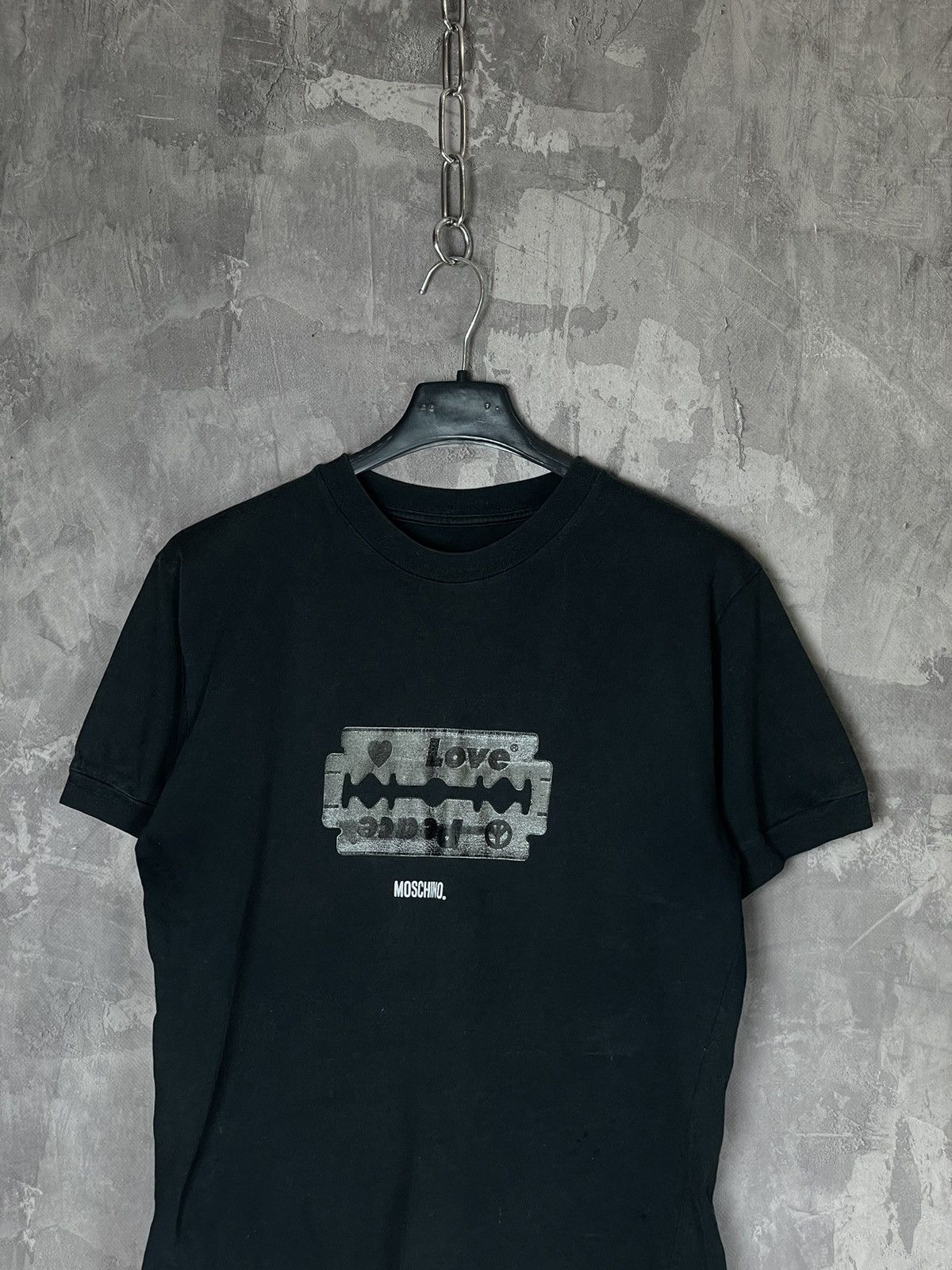 Moschino × Vintage Moschino Vintage 90s “Blade” Y2K T shirt Size L / US 10 / IT 46 - 2 Thumbnail