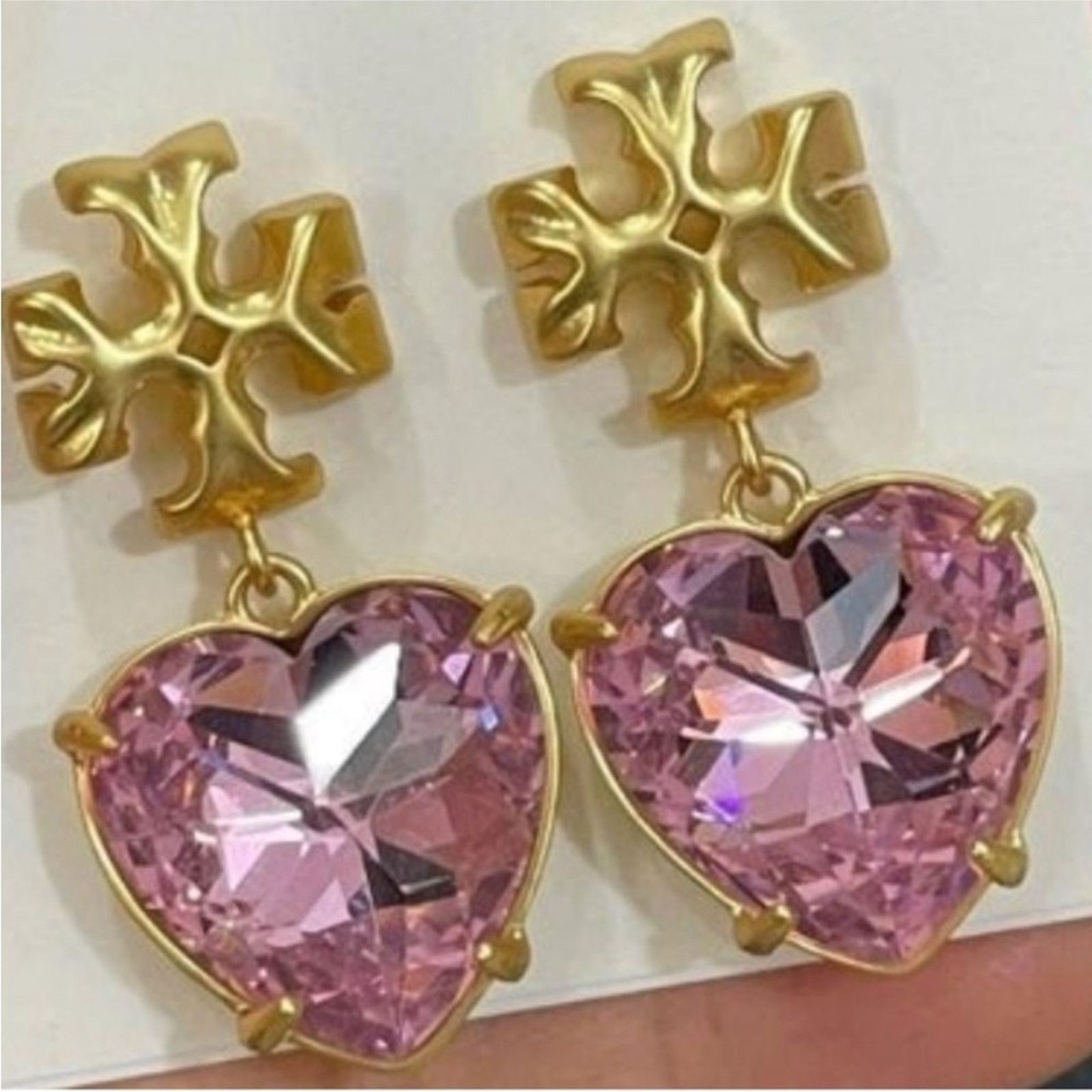 Tory Burch NEW Tory Burch $148 Gold and Pink Crystal Heart Earrings Size ONE SIZE - 2 Thumbnail