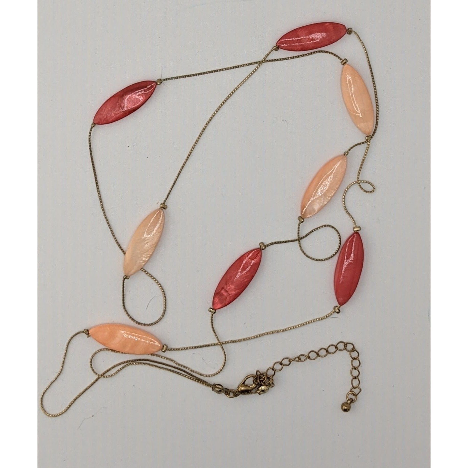 Other Vintage Mother Of Pearl Pink Dyed Station Necklace On Gold T Size ONE SIZE - 4 Thumbnail