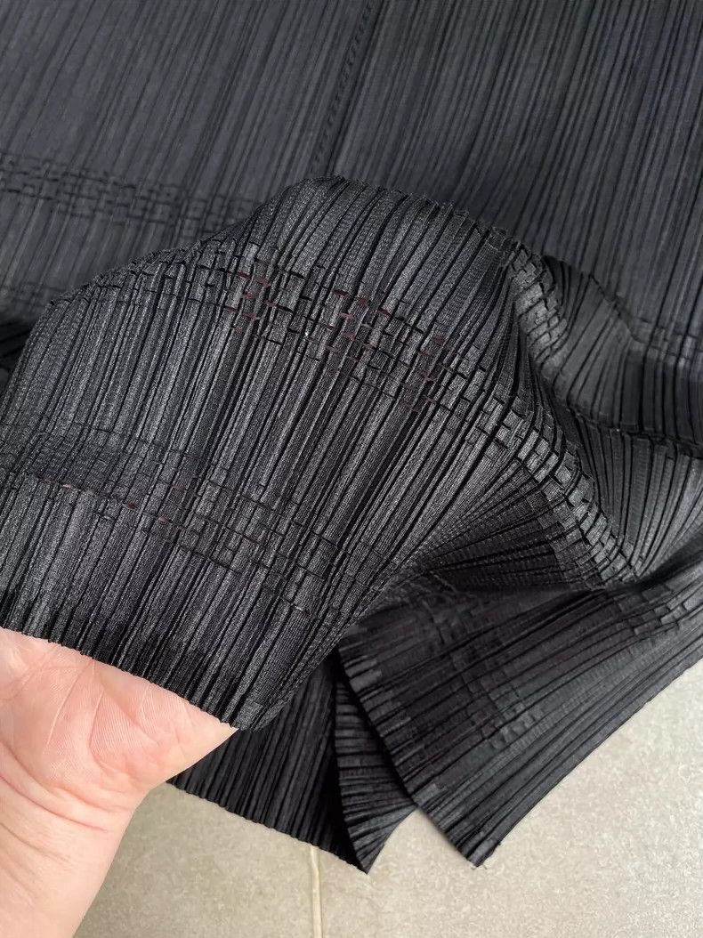 Issey Miyake Issey Miyake size:2 Black stepped pleated dress Size S / US 4 / IT 40 - 8 Thumbnail