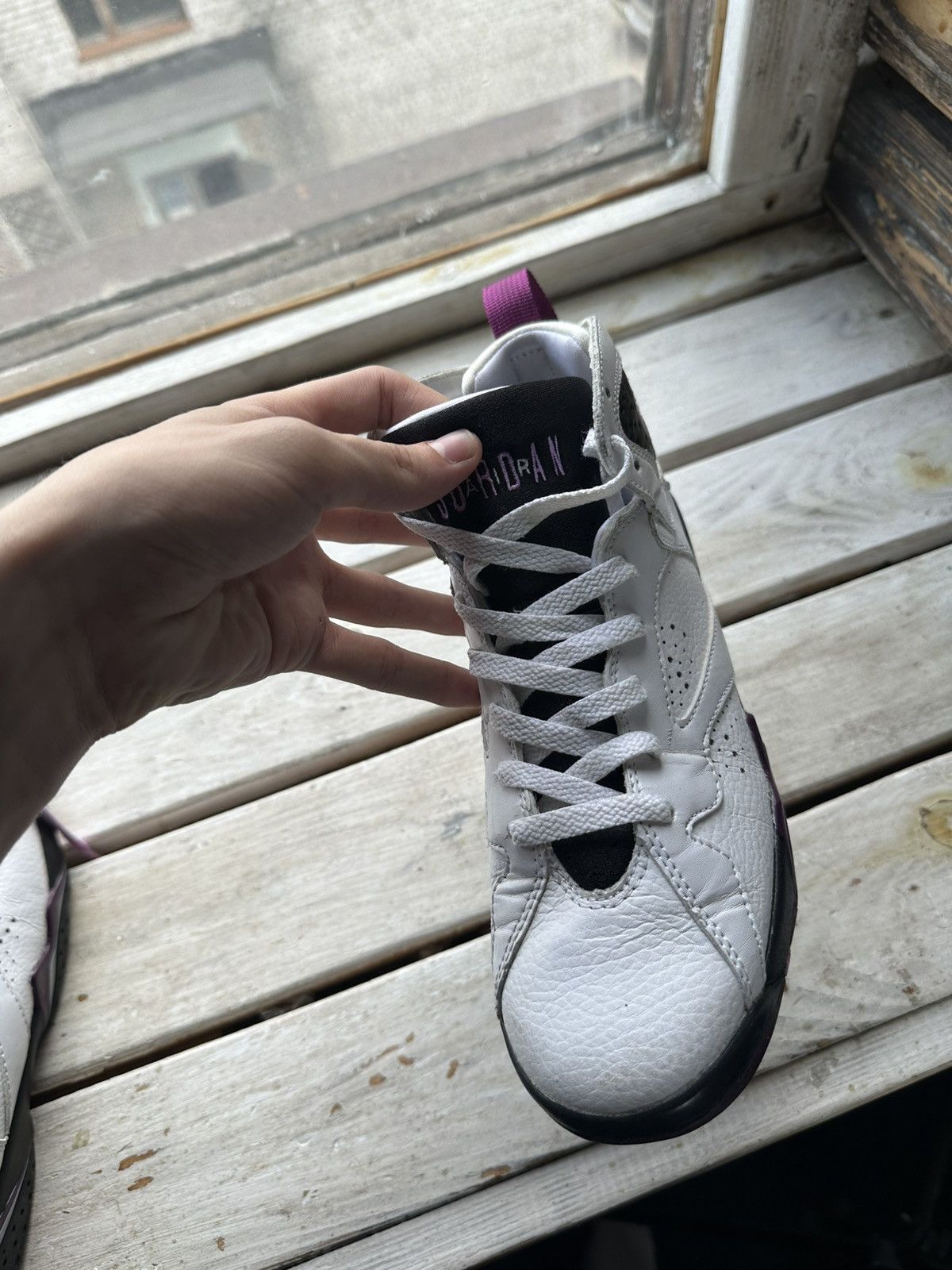Nike 🚨NIKE AIR JORDAN 7 WHITE PURPLE WITH LOGO SHOES Size US 7 / EU 40 - 11 Thumbnail