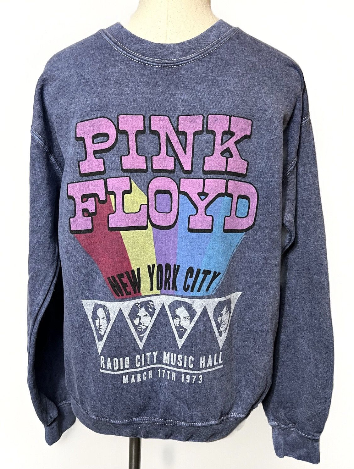 Vintage Pink Floyd NYC Radio City Music Hall 1973 Women’s Sweatshirt Size S / US 4 / IT 40 - 1 Thumbnail