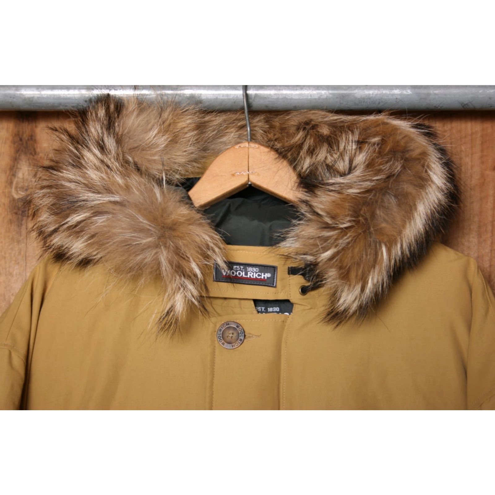 Vintage Woolrich Jacket 3XLT Bomber Hooded Coyote Fur Trim Winter 60/40 Cotton Nylon 60/40 Down Tan Mens Large & Tall Size US XXL / EU 58 / 5 - 2 Thumbnail