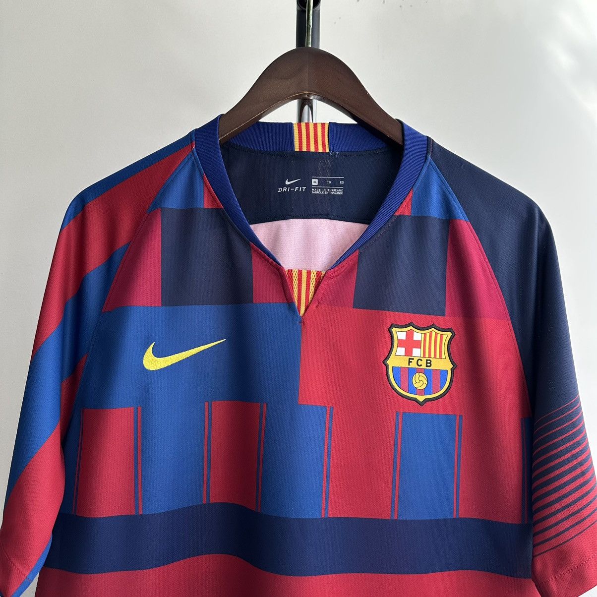 Nike Nike FC Barcelona 20th Anniversary 2018 Soccer Jersey Shirt Size US XL / EU 56 / 4 - 2 Thumbnail