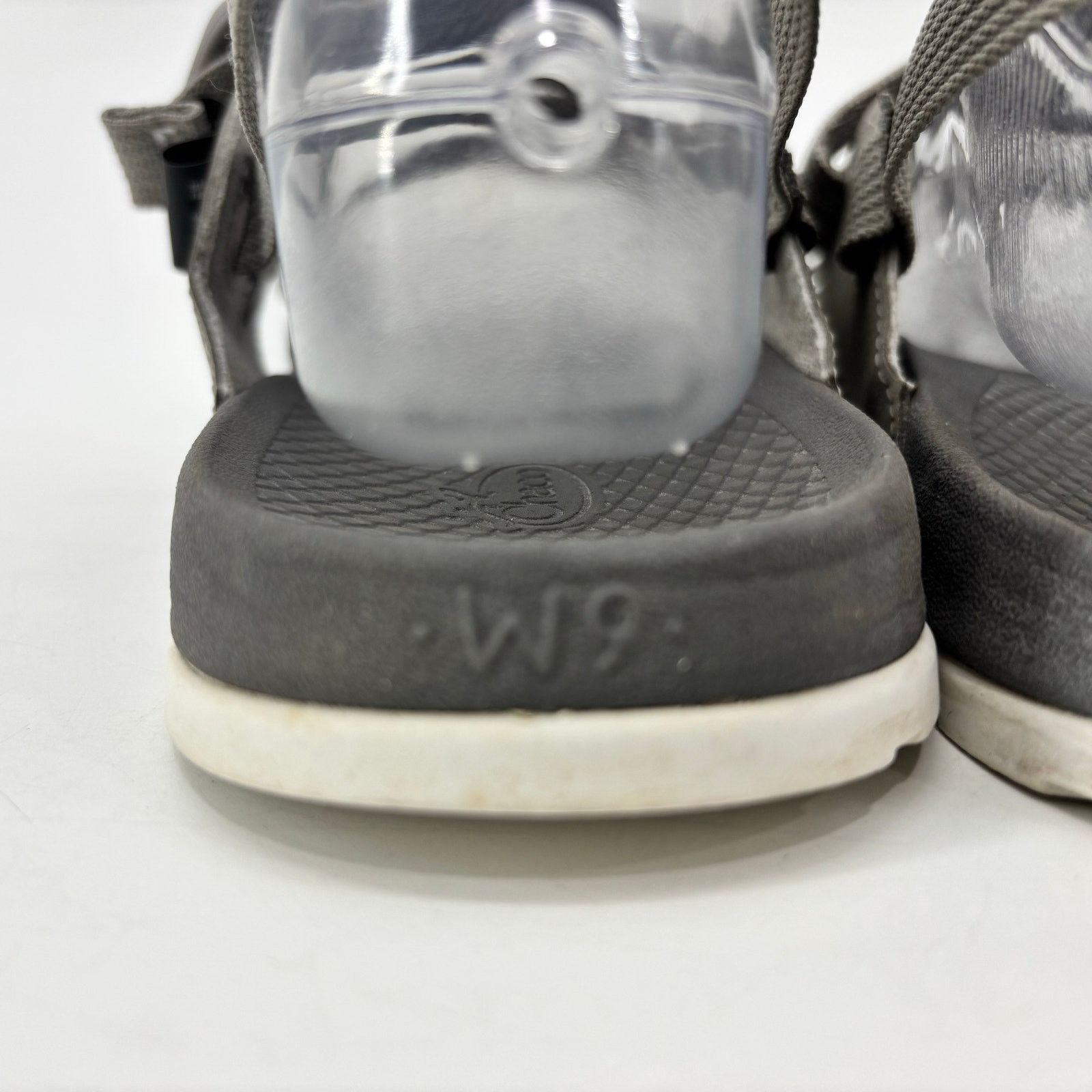 Chaco Chaco Womens Size 9 Lowdown Pully Gray Strappy Sandals Size US 9 / IT 39 - 9 Thumbnail
