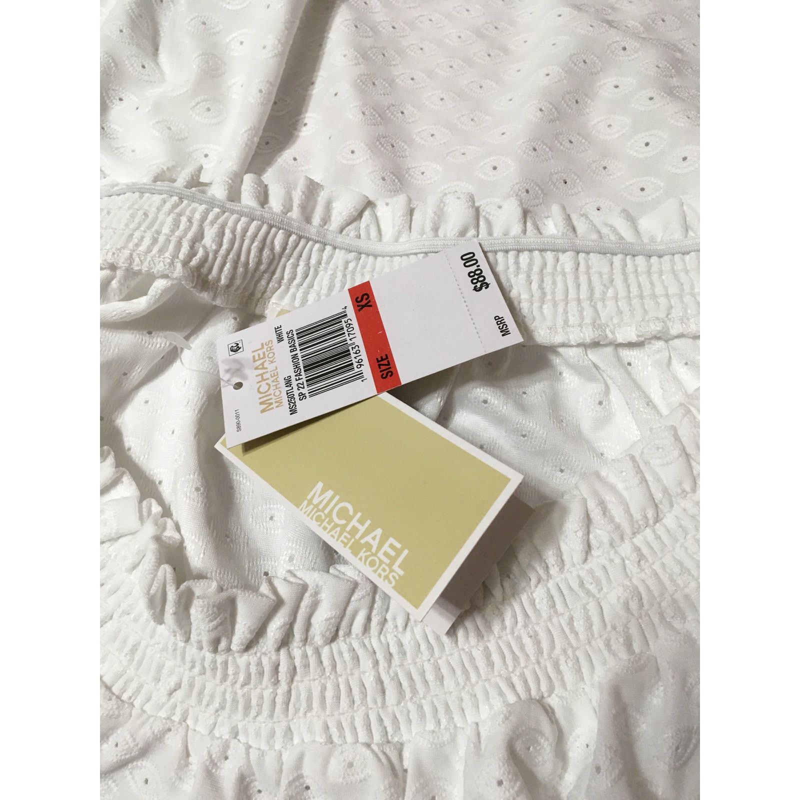 Michael Kors Michael Kors Fashion Basics XS White Gathered Eyelet Top Size XS / US 0-2 / IT 36-38 - 7 Thumbnail