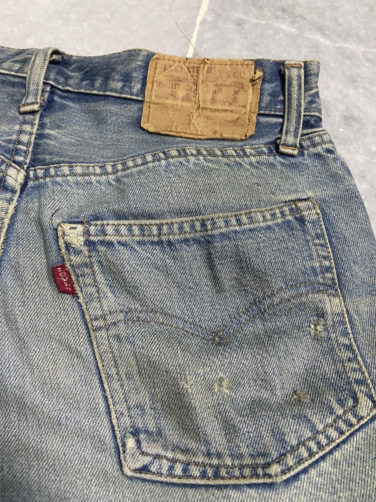 Levi's Vintage 70s Levis 501 Redline Selvedge Jeans button 6 Size US 28 / EU 44 - 7 Thumbnail