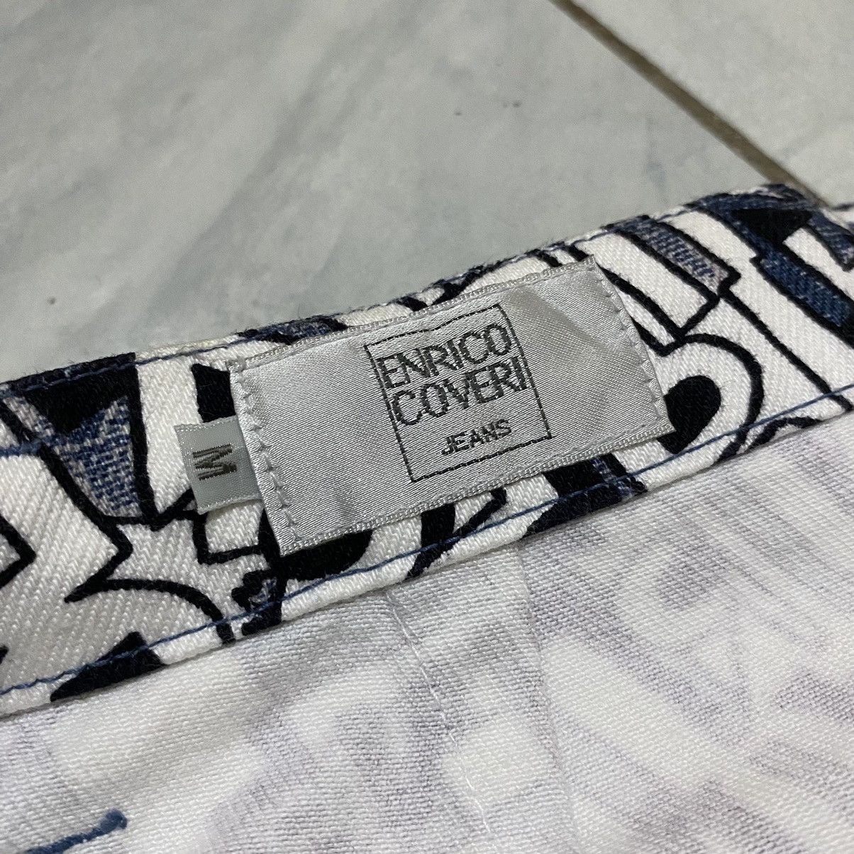 Designer × Enrico Coveri × Vintage Enrico Coveri “Printed” Hotpants Size 26" / US 2 / IT 38 - 6 Thumbnail