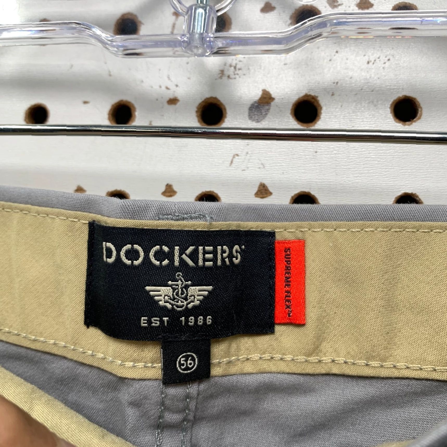 Dockers DOCKERS Chino Shorts Big & Tall 56X9.5 Gray Stretch Casual Men's Shorts 56 in Inseam 9.5 in Cotton Chino Size US 40 / EU 56 - 4 Thumbnail