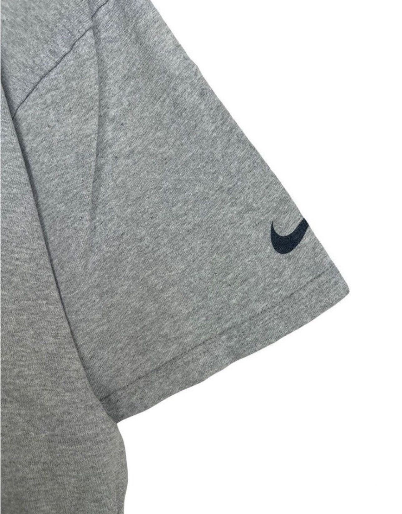 Nike Vintage Nike Michigan Basketball Tee Size US XL / EU 56 / 4 - 4 Thumbnail