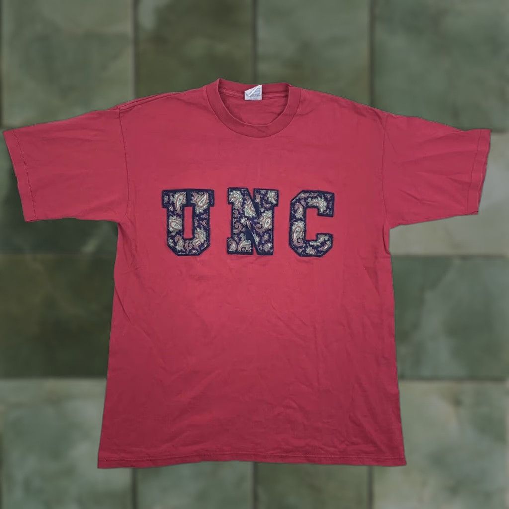 Vintage VINTAGE University of North Carolina T Shirt Adult Large Red 90s College USA Mens Size US L / EU 52-54 / 3 - 1 Thumbnail